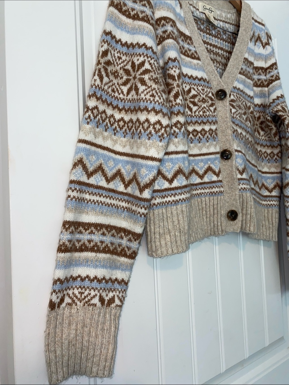 Jessica Simpson Beige, Brown and Light Blue Button Cropped Cardigan size Large - Picture 4 of 8